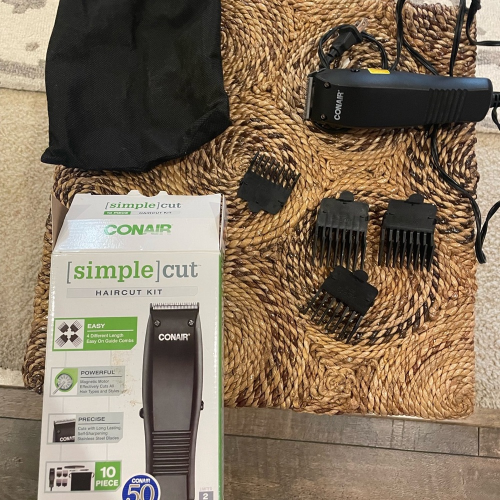Con air clipper set. Excellent condition